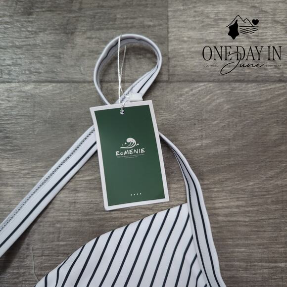 Eomenie Cross Front Cut Out One Piece Swimsuit Size XL - Picture 4 of 7